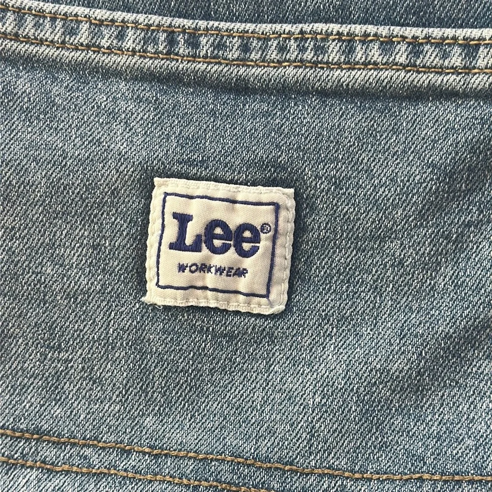 Lee Women’s Overalls Size Large - Picture 5 of 5